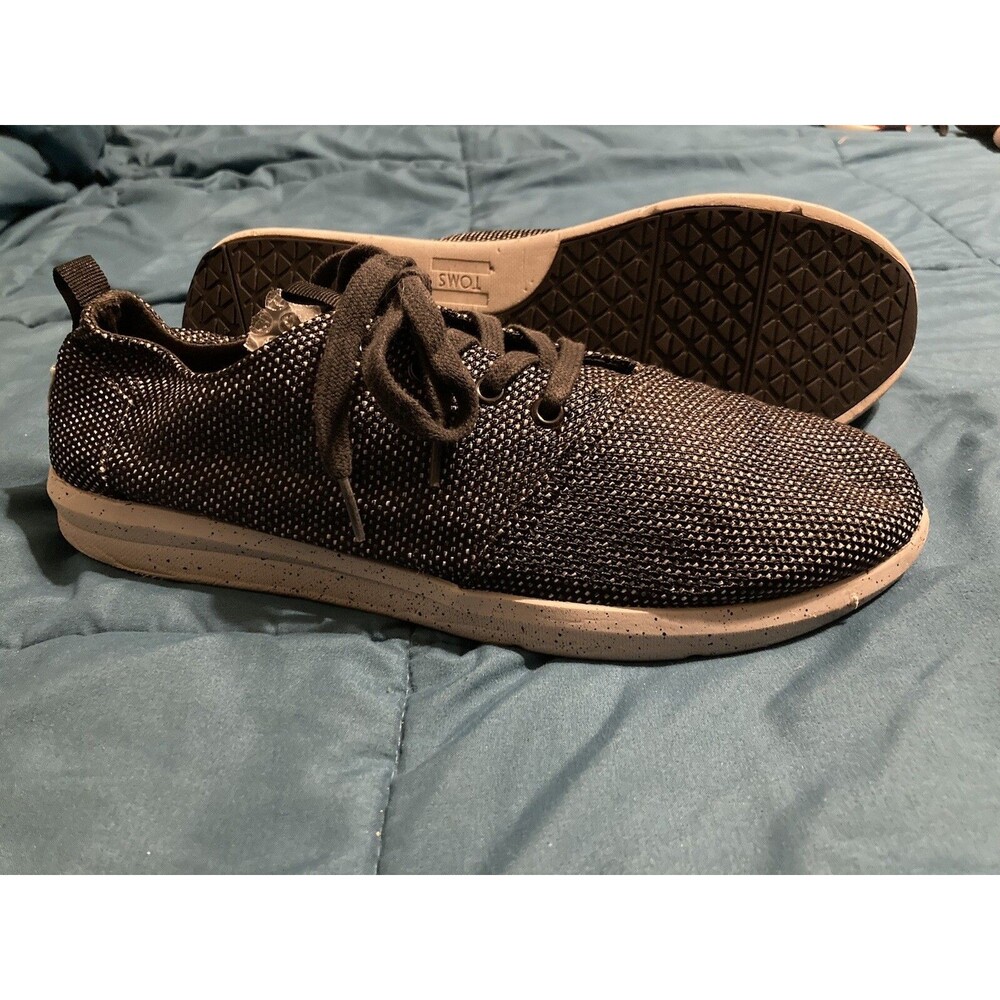 Toms Shoes Men's Size 10 Black White Sneaker Lace Up Casual Fabric - Picture 2 of 11